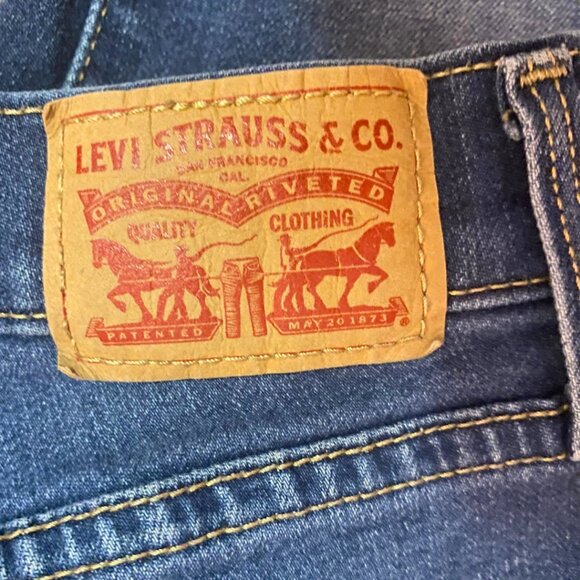 ✨ Levi’s 311™ Shaping Skinny Jeans – Size 26 | Mid-Wash Sculpting Denim ✨ - Picture 11 of 11